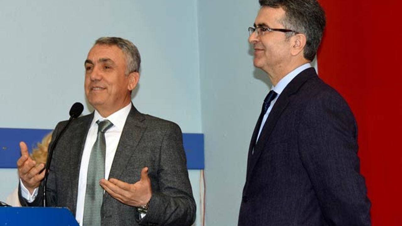 Dekan Şimşek, OMÜ'de konferans verdi