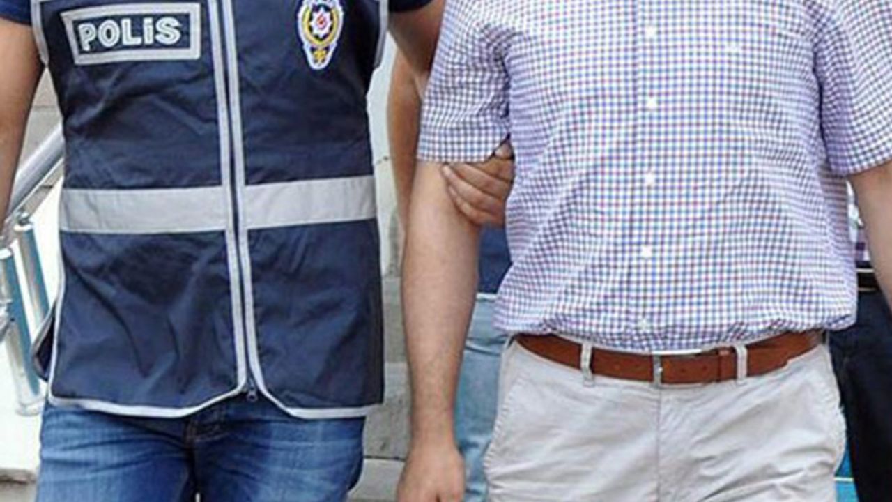 Dokuz Eylül Üniversitesinde 12 akademisyen açığa alındı