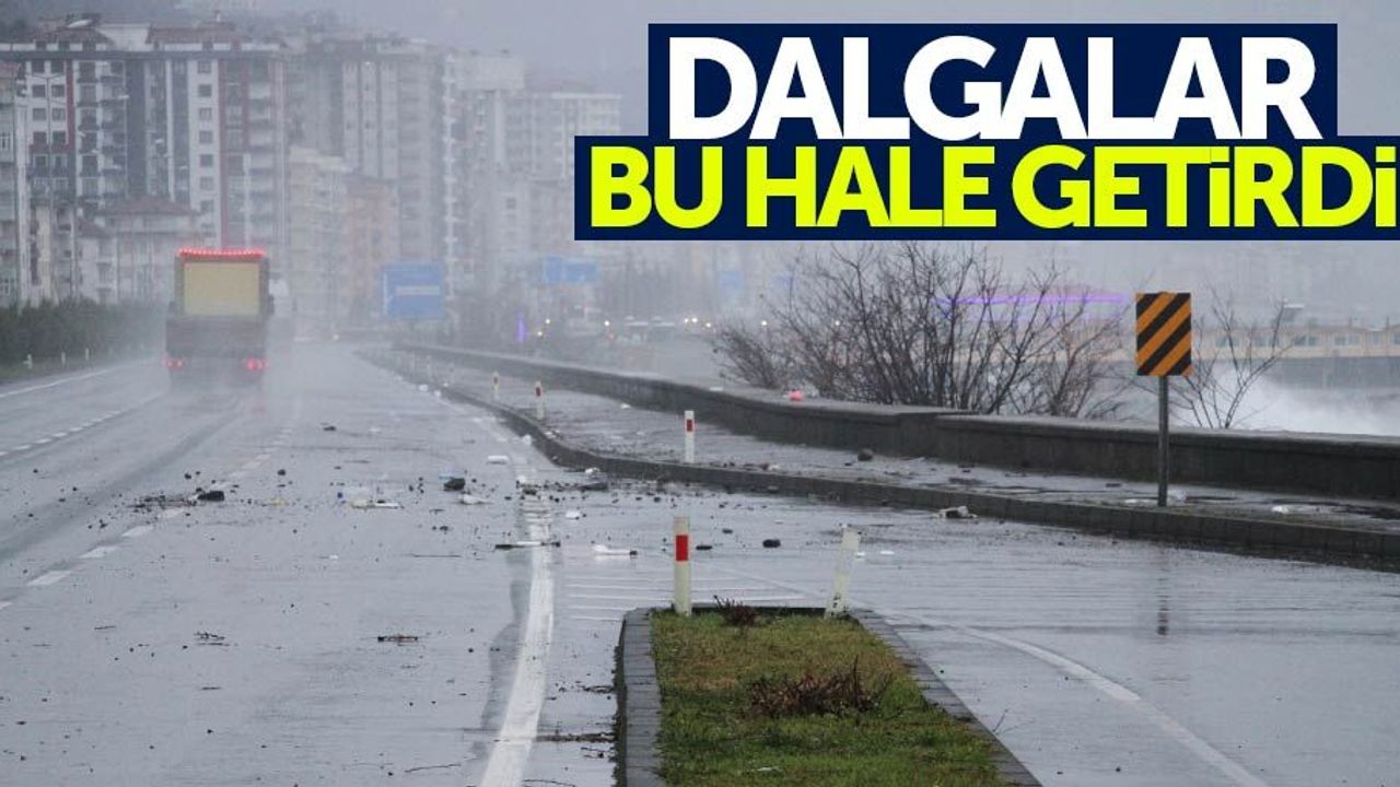 Dev dalgalar Karadeniz Sahil Yolu’na çıktı