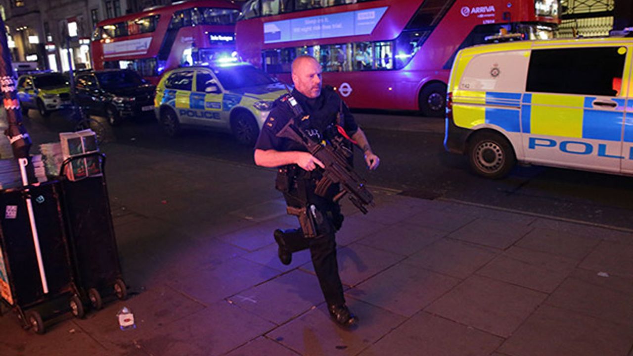 Londra'da patlama: Çok sayıda yaralı var