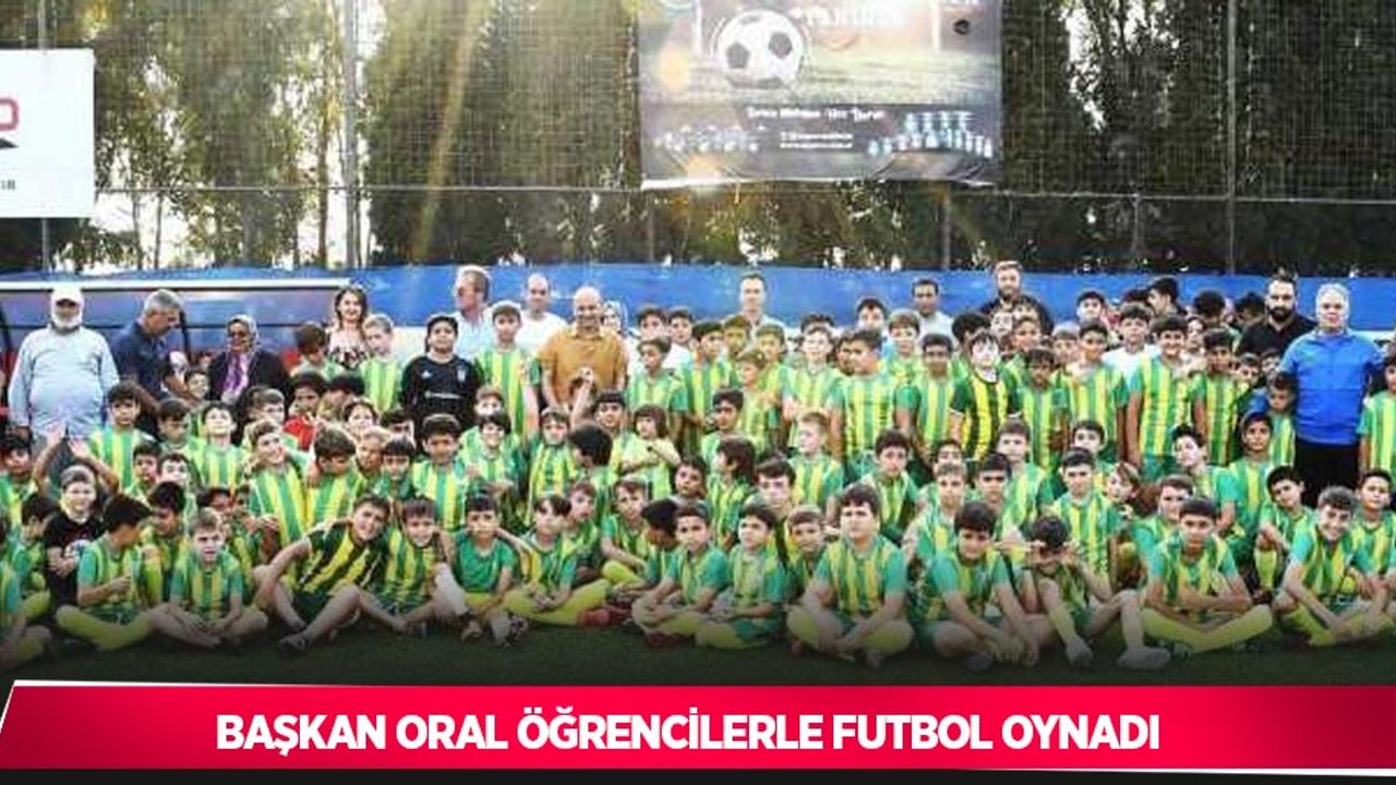 Başkan Oral öğrencilerle futbol oynadı