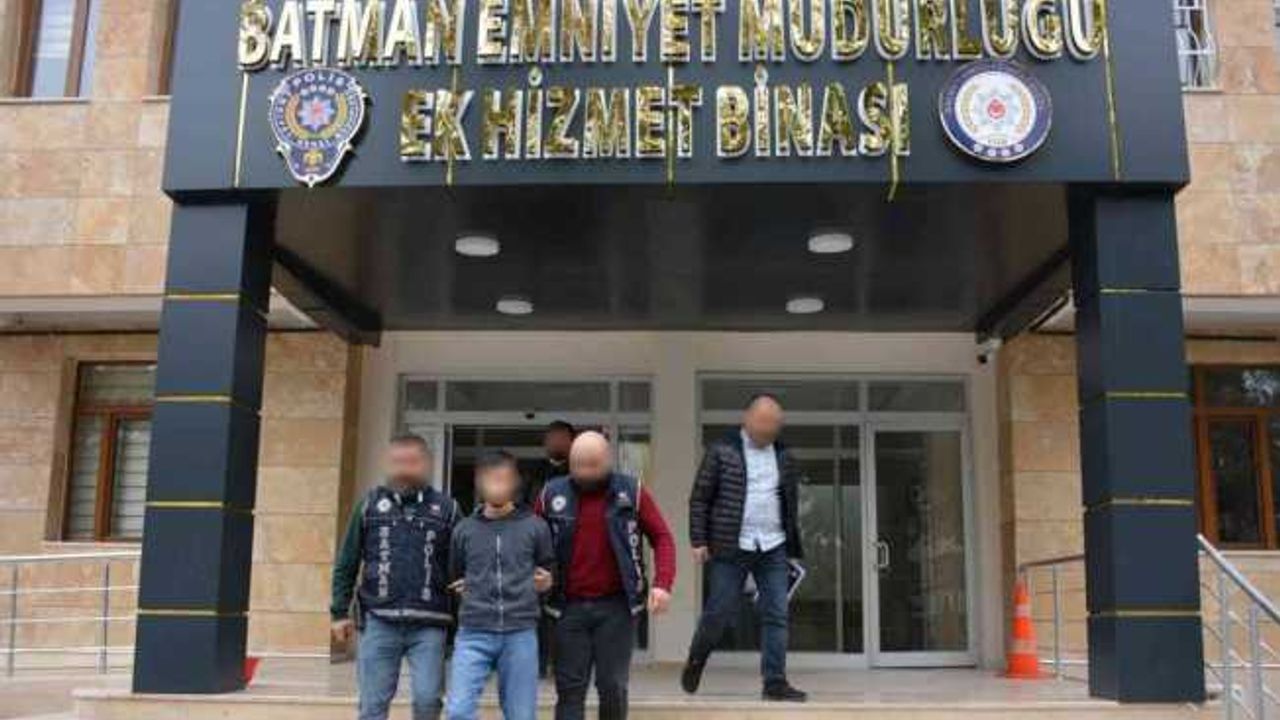 Batman’da el yapımı patlayıcıyla binaya 2 kes saldırı düzenleyen 2 kişi yakalandı