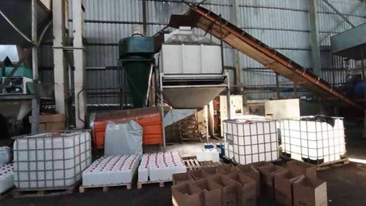 Gönen’de 13 bin 255 litre etil alkol ele geçirildi