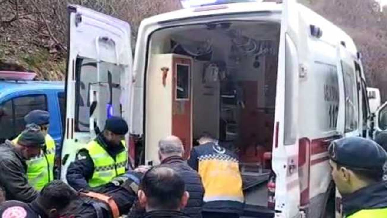 2 gündür aranıyordu, kayalıklarda sıkışmış halde sağ bulundu