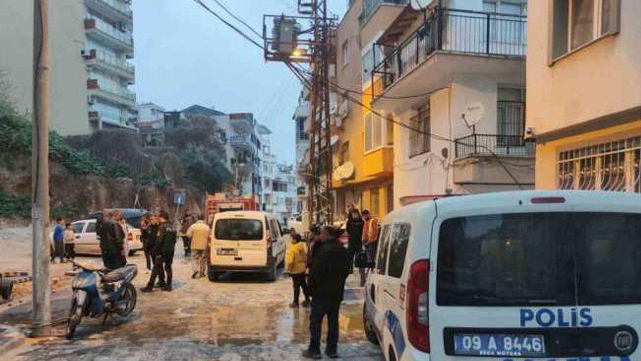Belediyeye ait yağmur suyu hattı boruları kundaklandı