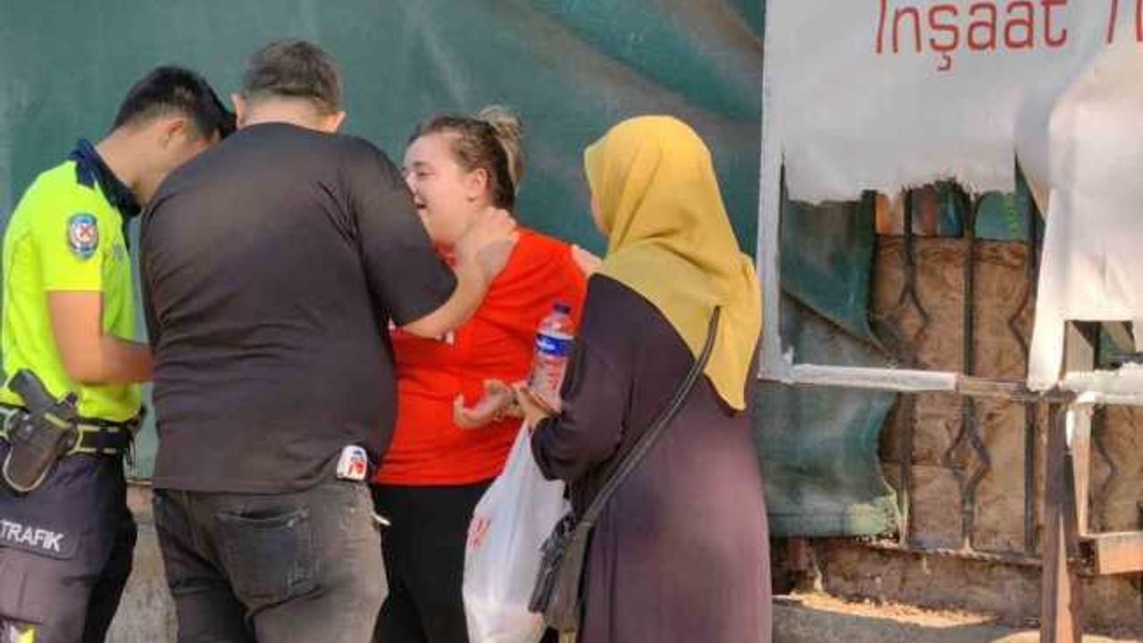 Kazaya karışan kadın sürücü gözyaşlarına boğuldu: 2 yaralı