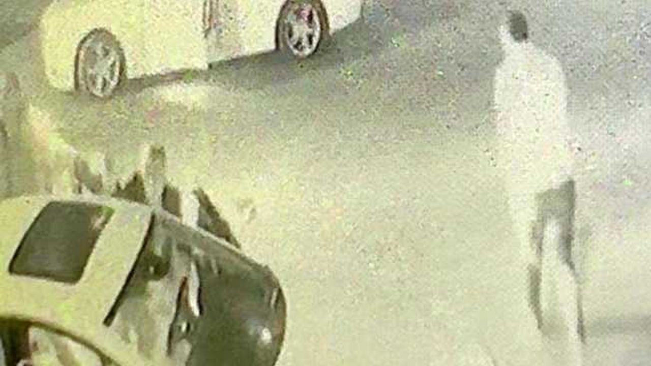 Arnavutköy’de muhtarlık seçimi nedeniyle çıkan çatışmanın güvenlik kamerası görüntüleri ortaya çıktı