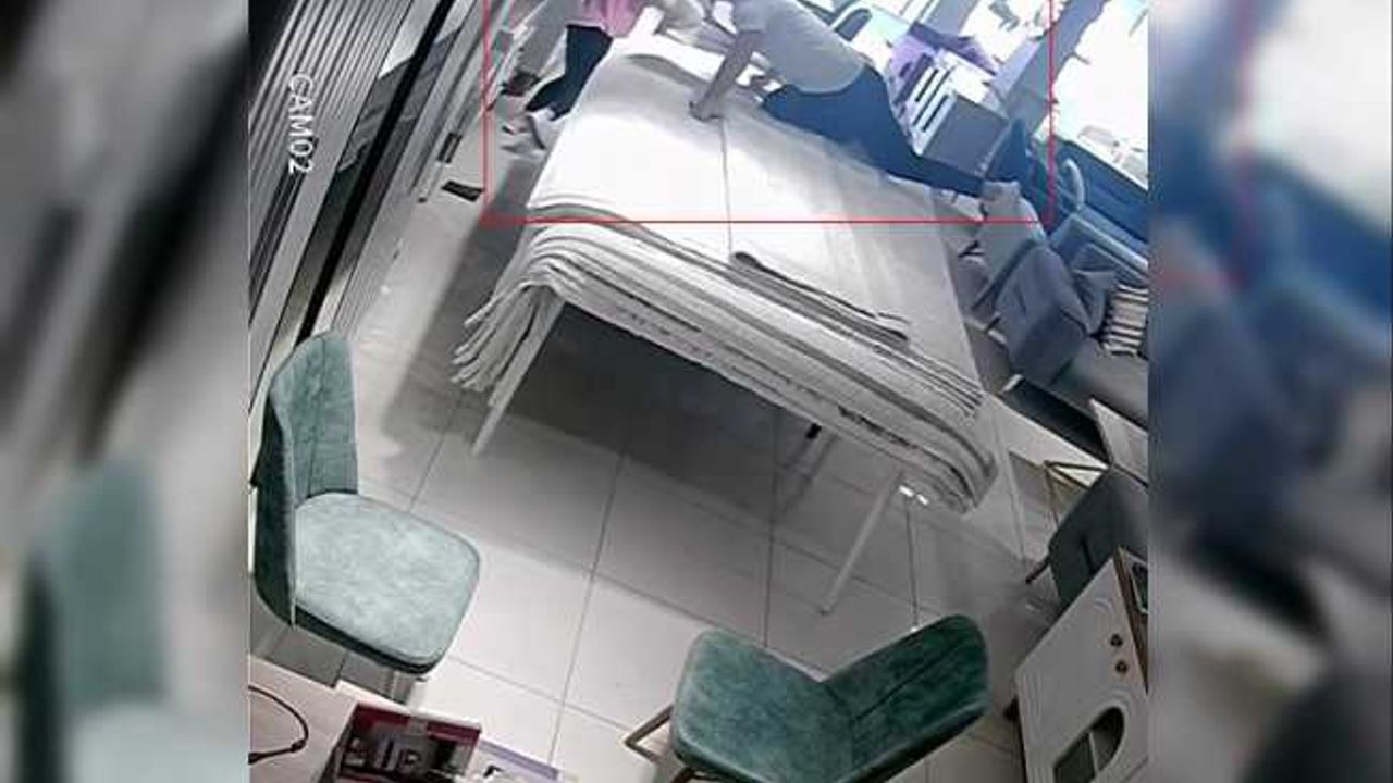 Küçükçekmece’de boşanmak isteyen kadın eşi tarafından böyle darp edildi