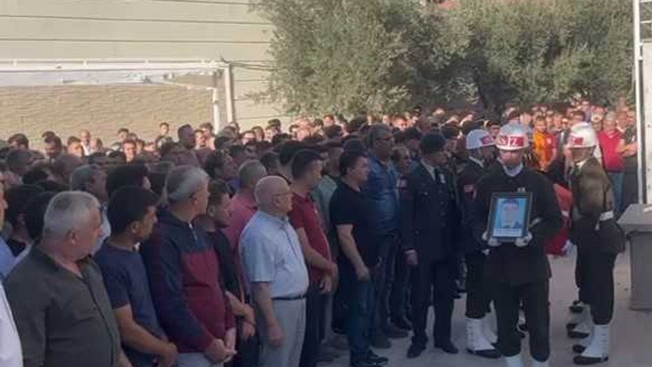 Arkadaşının düğünü için geldiği memleketinde ölen astsubay son yolculuğuna uğurlandı