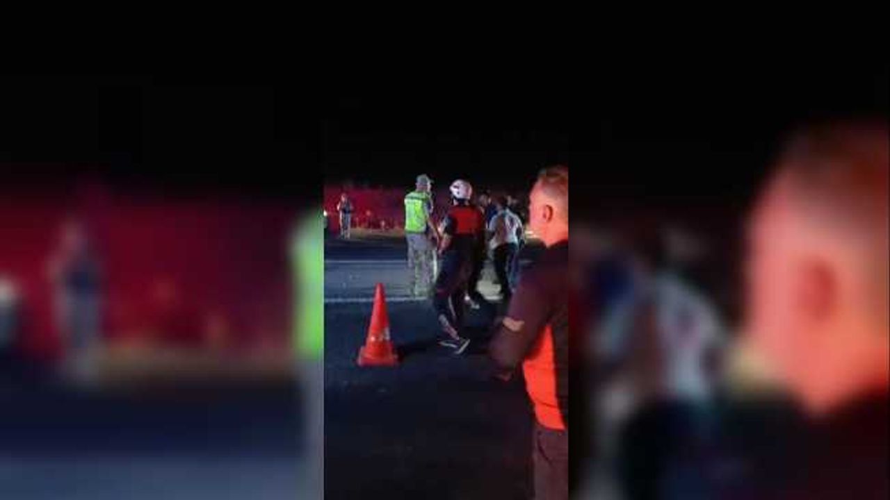 Şanlıurfa’da otomobil tahliye kanalına devrildi: 1 ölü, 2 yaralı
