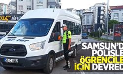 Samsun'da polisler öğrenciler için devrede