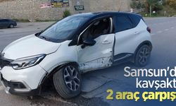 Samsun'da kavşakta 2 araç çarpıştı