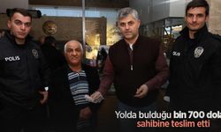 Yolda bulduğu bin 700 doları sahibine teslim etti
