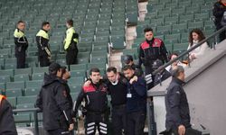 Kocaelispor - Iğdır maçında tribünde olay çıktı. bir polis yaralandı