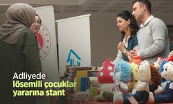 Adliyede lösemili çocuklar yararına stant