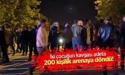 İki çocuğun kavgası adeta 200 kişilik arenaya döndü!