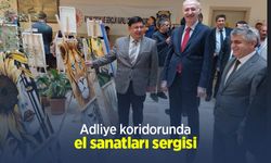 Adliye koridorunda el sanatları sergisi