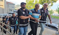 Belediye çalışanlarına faizle para veren baba ve 3 oğluna tefecilikten gözaltı