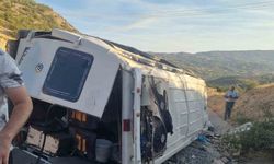 tarım işçilerini taşıyan minibüs devrildi: 19 yaralı