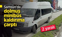 Samsun'da dolmuş minibüs kaldırıma çarptı: 2 yaralı
