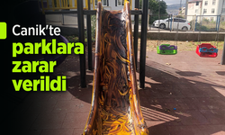 Canik'te parklara zarar verildi