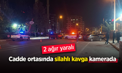 Cadde ortasında silahlı kavga kamerada: 2 ağır yaralı