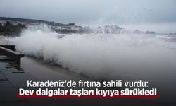 Karadeniz'de fırtına sahili vurdu: Dev dalgalar taşları kıyıya sürükledi