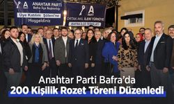 Anahtar Parti Bafra’da 200 Kişilik Rozet Töreni Düzenledi