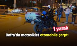 Bafra'da motosiklet otomobile çarptı: 1 yaralı