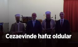 Cezaevinde hafız oldular