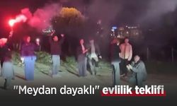 "Meydan dayaklı" evlilik teklifi