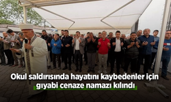 Okul saldırısında hayatını kaybedenler için gıyabi cenaze namazı kılındı