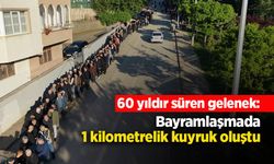 60 yıldır süren gelenek: Bayramlaşmada 1 kilometrelik kuyruk oluştu