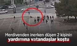 Merdivenden inerken düşen 2 kişinin yardımına vatandaşlar koştu