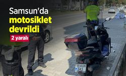 Samsun'da motosiklet devrildi: 2 yaralı