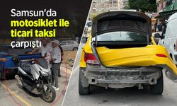 Samsun'da motosiklet ile ticari taksi çarpıştı