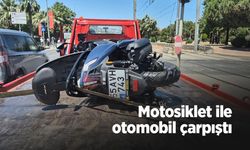 Motosiklet ile otomobil çarpıştı