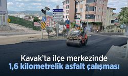 Kavak’ta ilçe merkezinde 1,6 kilometrelik asfalt çalışması