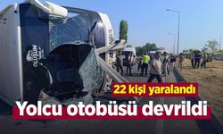 Yolcu otobüsü devrildi: 22 kişi yaralandı