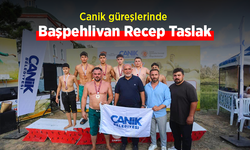 Canik güreşlerinde Başpehlivan Recep Taslak