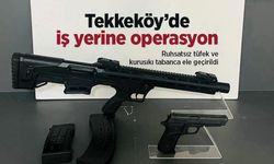 Tekkeköy’de iş yerine operasyon: Ruhsatsız tüfek ve kurusıkı tabanca ele geçirildi