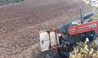 Osmaniye’de otomobil ile traktör çarpıştı sürücüler yaralandı
