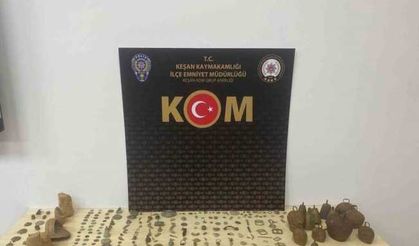 Polis baskınında çok sayıda tarihi eser ele geçirildi