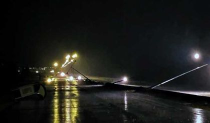 Dicle Elektrik, sel altında kalan trafoları hızla devreye almak için çalışıyor