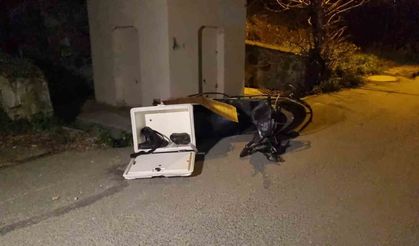 feci kaza: Otomobille çarpışan motordaki kurye hayatını kaybetti
