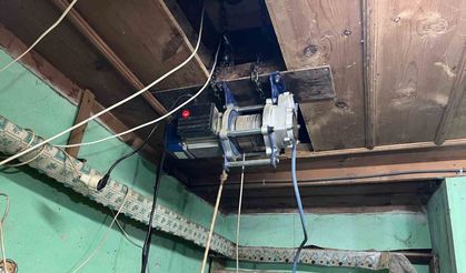 Yerin altına asansör sistemi kuran defineciler suçüstü yakalandı