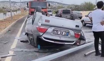 Kontrolden çıkarak savrulan otomobil ters döndü: 2 yaralı