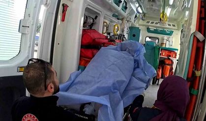 16 yaşındaki çocuk parkta bacağından bıçaklandı