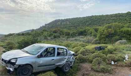 Ayvacık’ta şarampole yuvarlanan araçtaki 4 kişi yaralandı