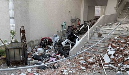 bina duvarlarının yıkılma anı kamerada